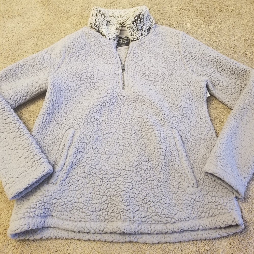 Abercrombie & Fitch Pull-over